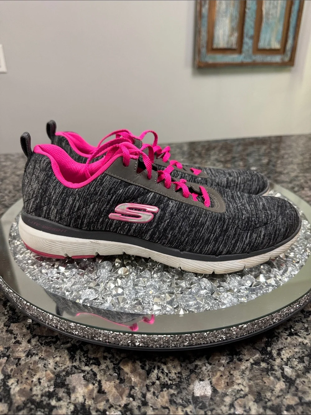 Skechers lite-weight Gray Athletic Sneakers with Bright Pink Accents 9.5